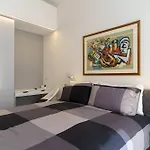 Twinstay